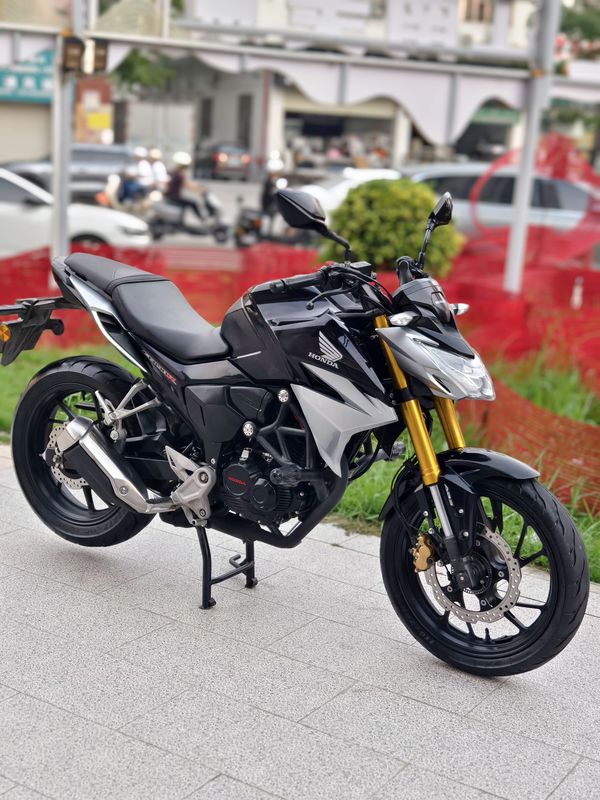 新大洲本田 CBF190R