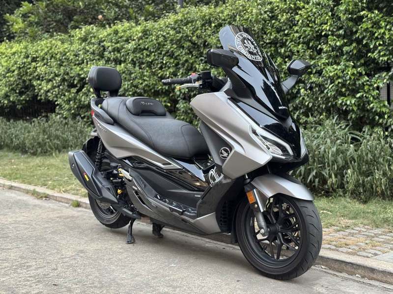 本田WING NSS350