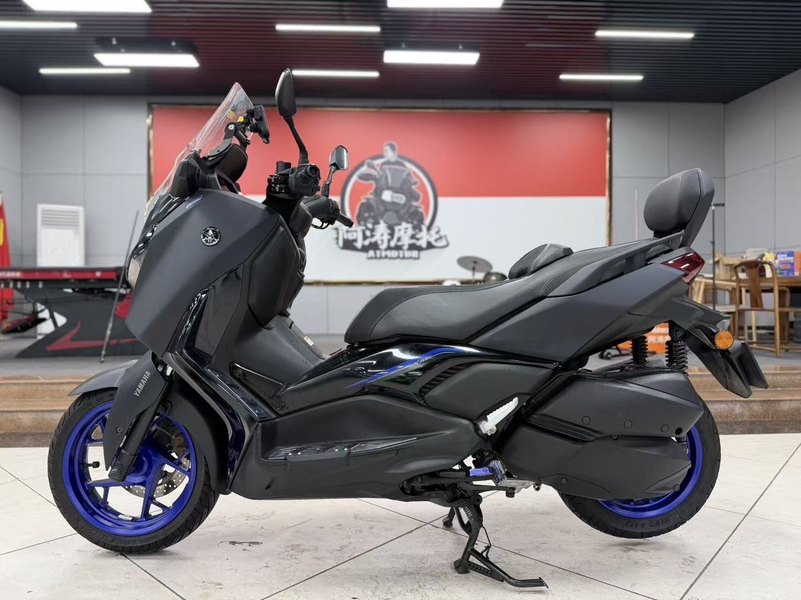 雅马哈 XMAX