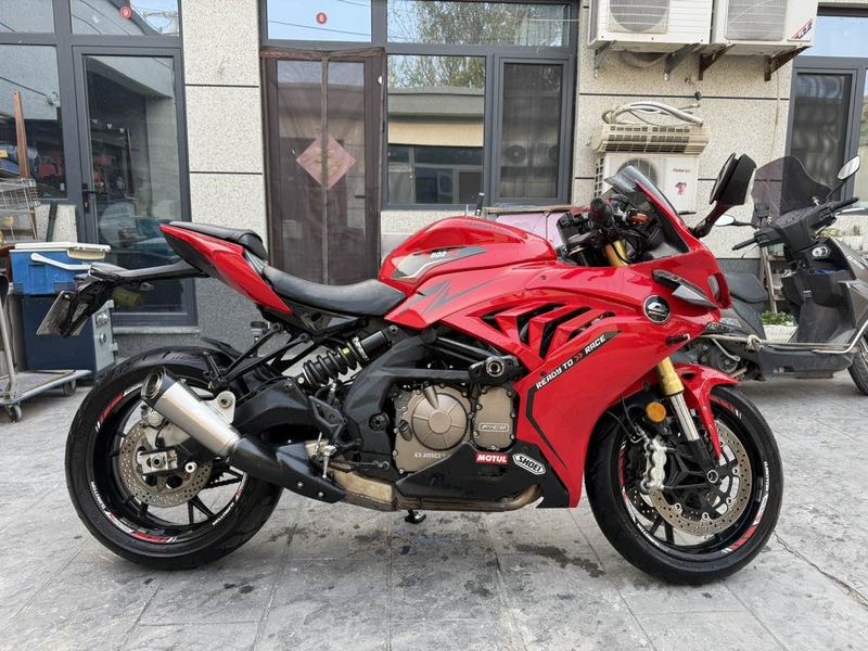 QJMOTOR 赛600
