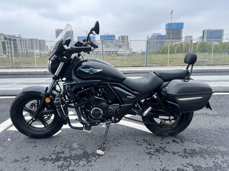 豪爵 TR300