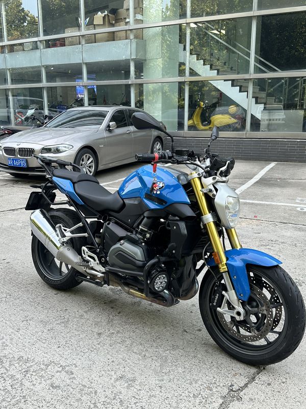 宝马 R 1200R