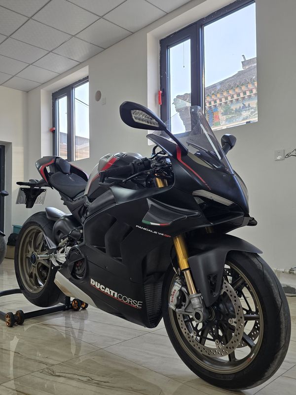 杜卡迪 Panigale V4