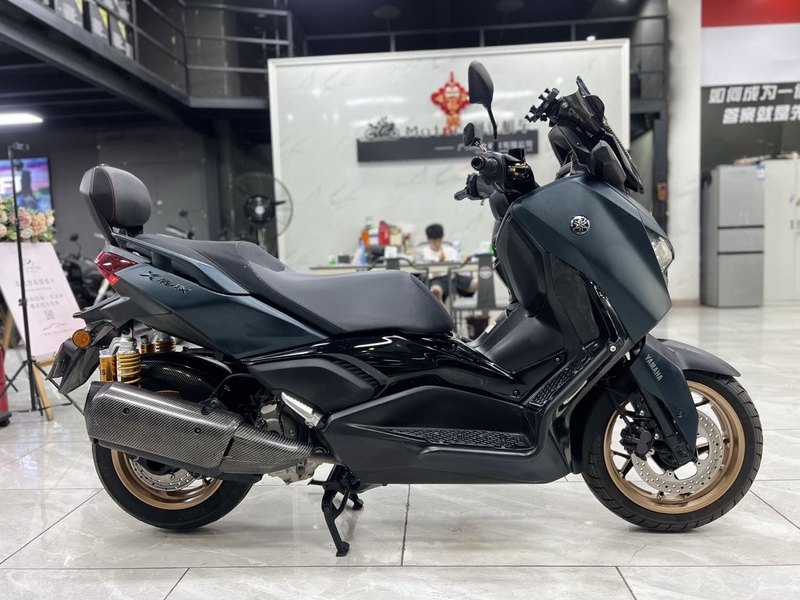 雅马哈 XMAX