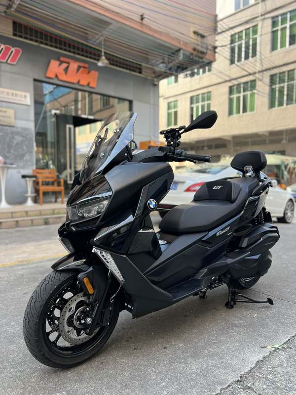 宝马 C 400