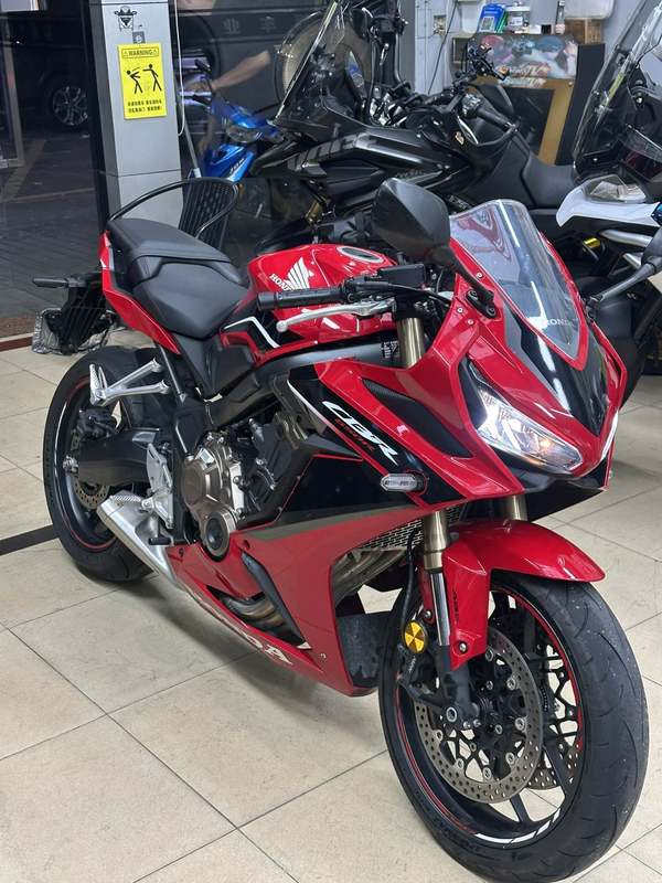 本田DREAMWING CBR650R