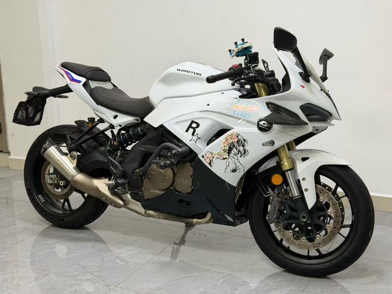 QJMOTOR 赛600