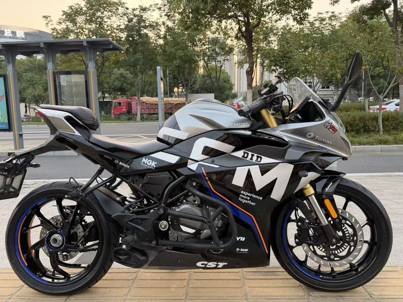 春风 250SR