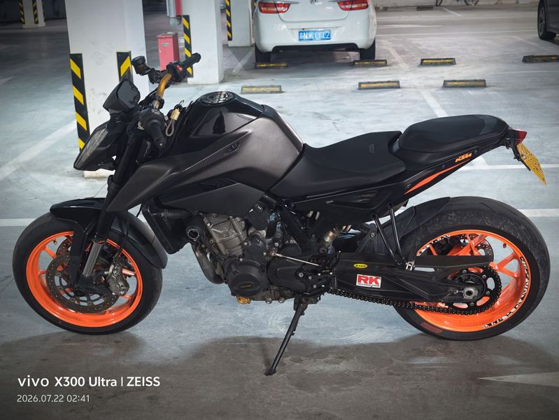 KTMR2R 790 Duke