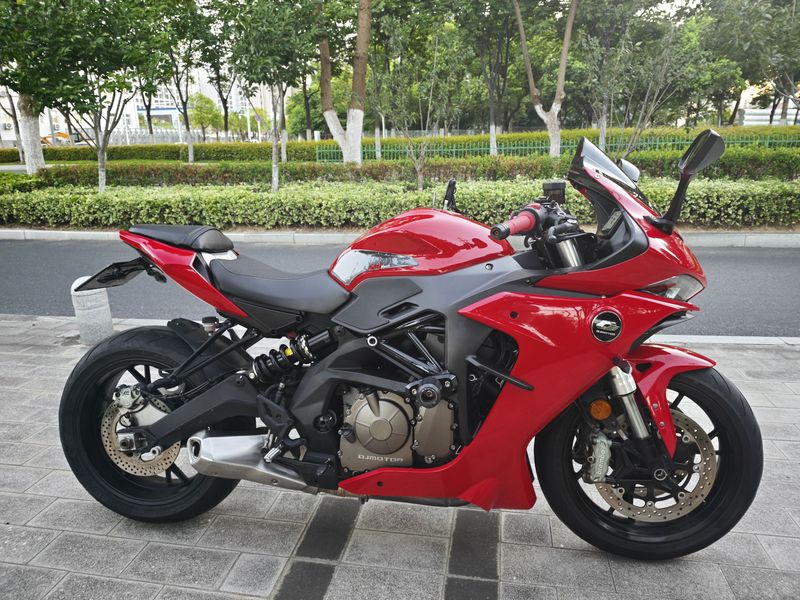 QJMOTOR 赛600