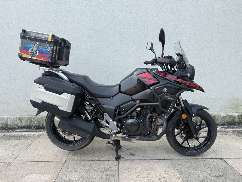 豪爵铃木 DL250