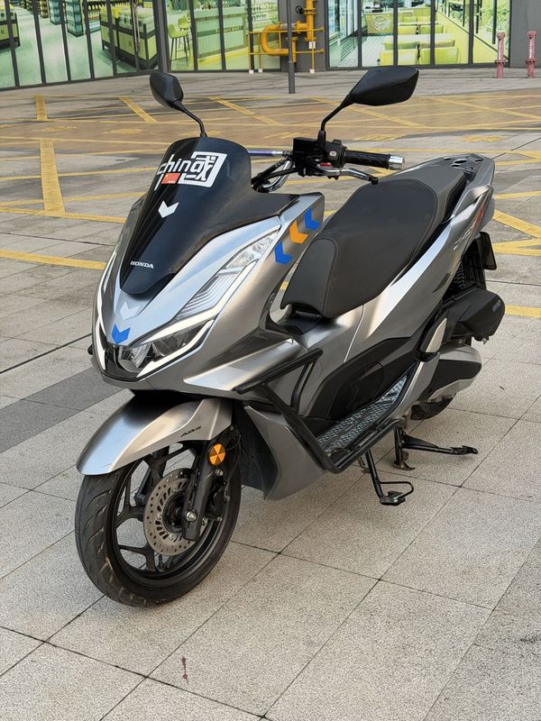 五羊本田 PCX