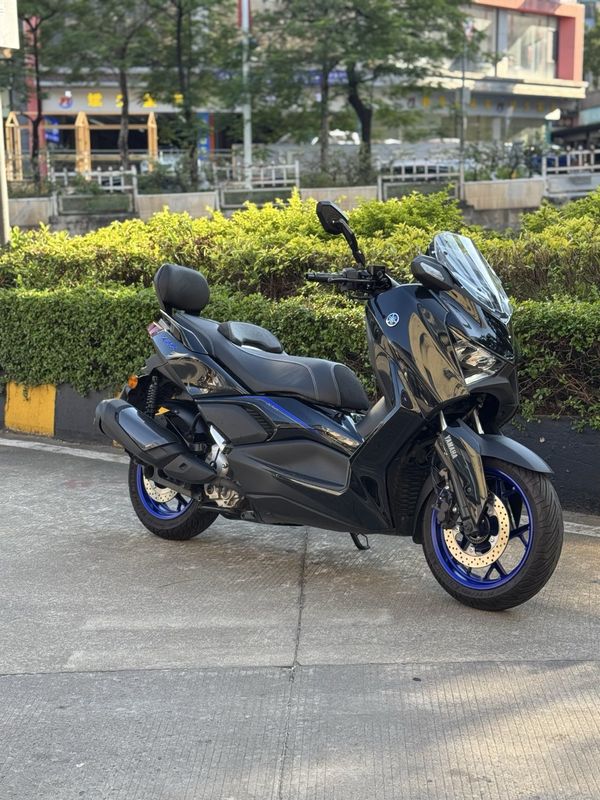 雅马哈 XMAX