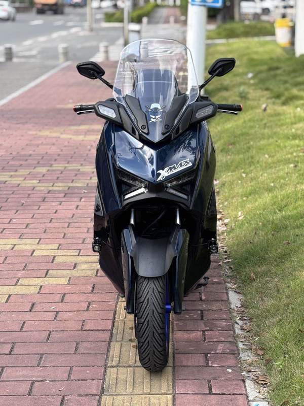 雅马哈 XMAX