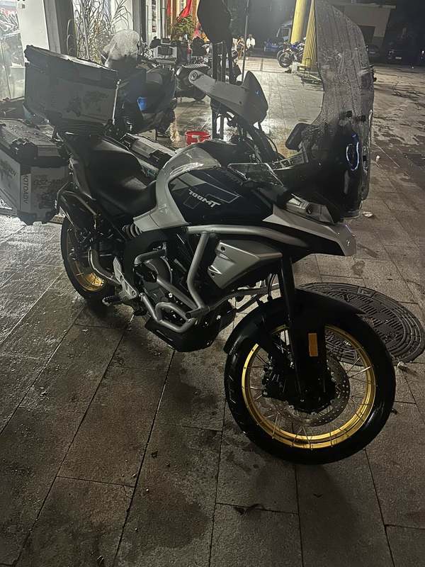 春风 700MT