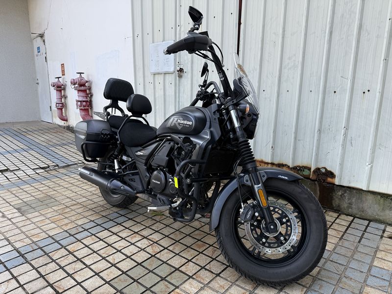 豪爵 TR300