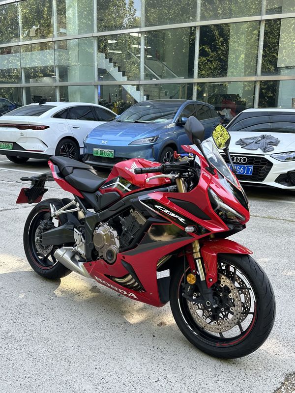 本田DREAMWING CBR650R