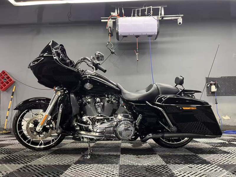 哈雷戴维森 公路滑翔 Road Glide