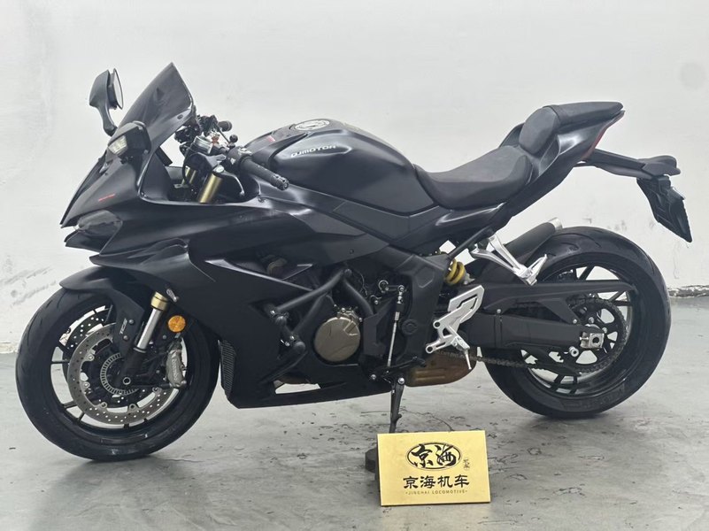 QJMOTOR 赛600
