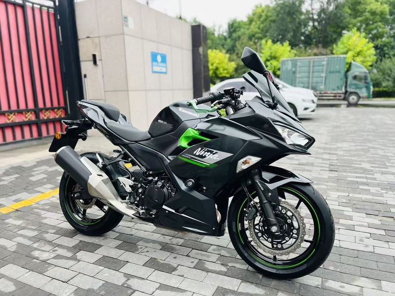 川崎 Ninja 400