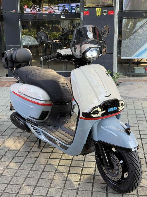 维多利亚 Sixties 250Si