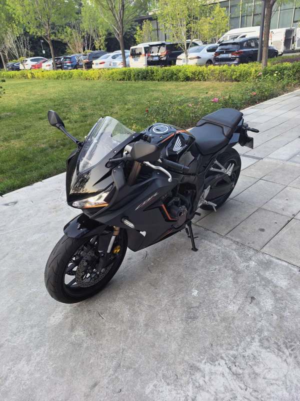 本田DREAMWING CBR650R