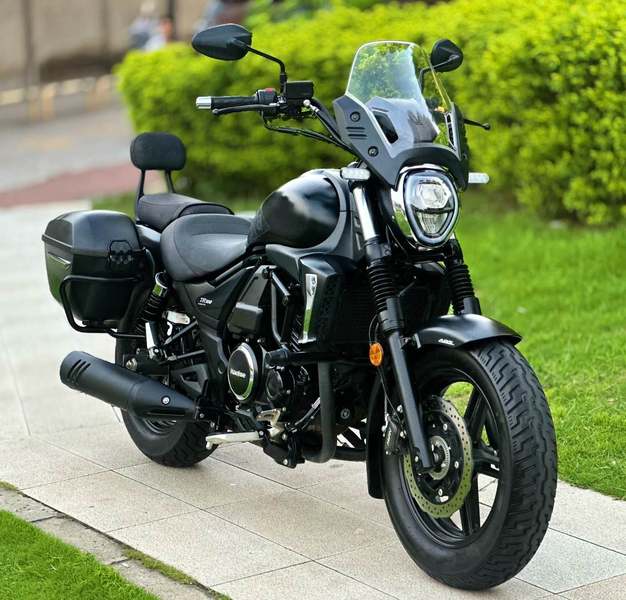 豪爵 TR300