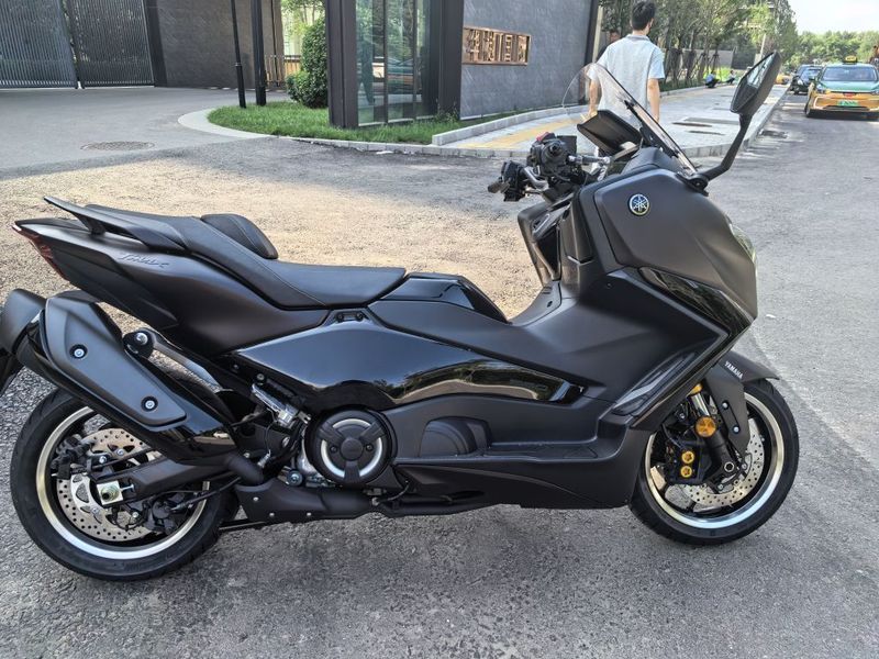雅马哈 TMAX