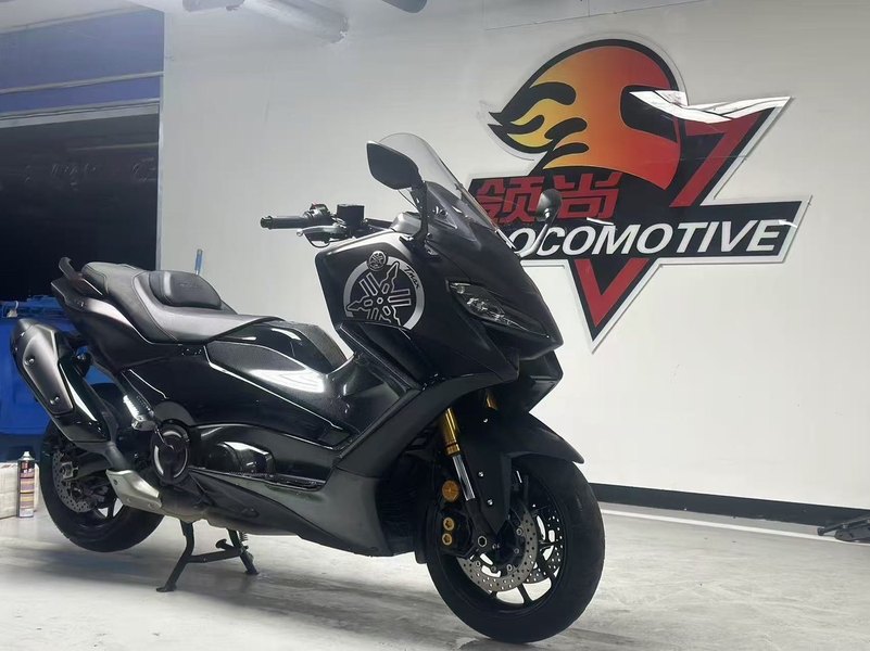雅马哈 TMAX