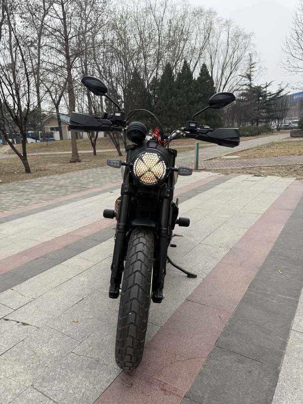 杜卡迪 Scrambler 800