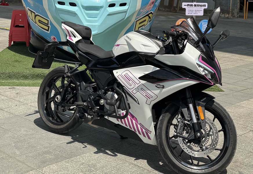 春风 250SR