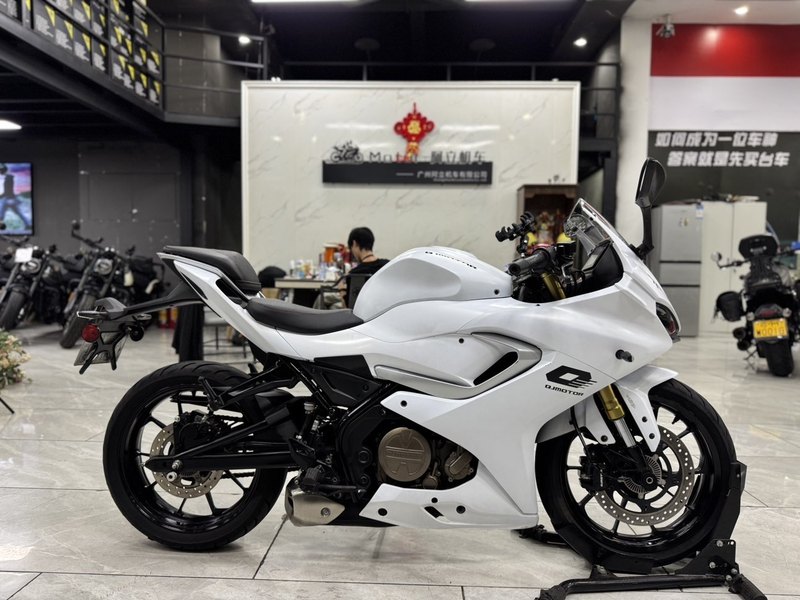 QJMOTOR 赛250
