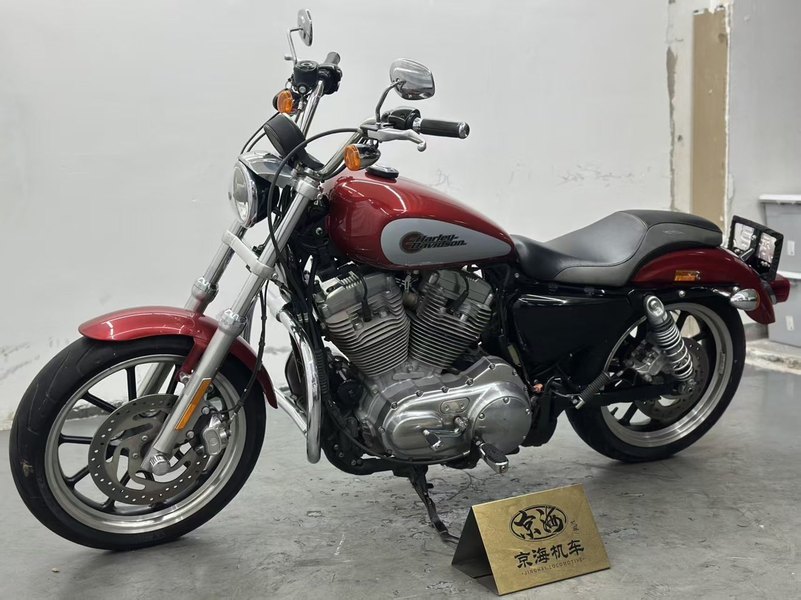 哈雷戴维森 883L SuperLow