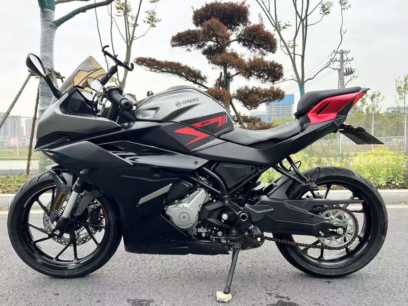 春风 250SR