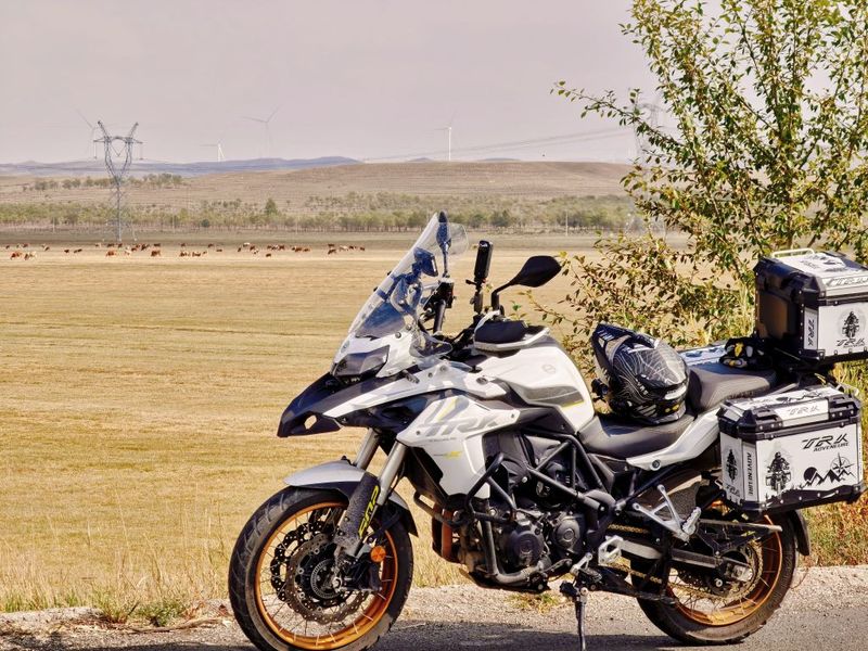 贝纳利 金鹏 TRK502