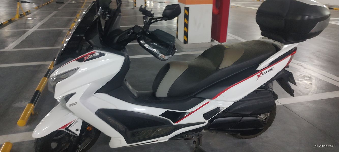 光阳 赛艇 250