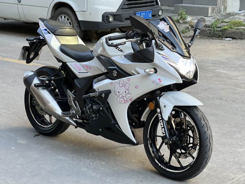 豪爵铃木 GSX250R