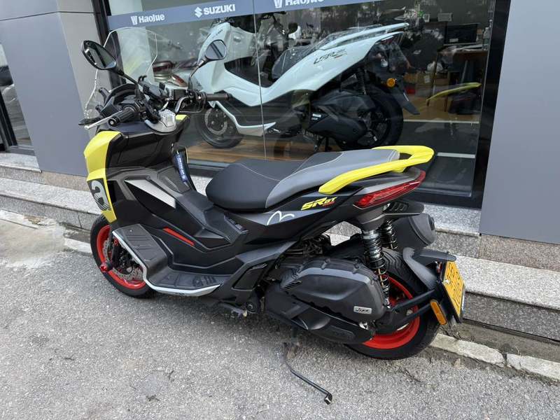 阿普利亚 SR GT 200