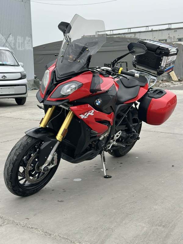 宝马 S 1000 XR