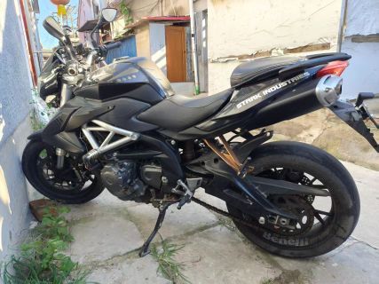 贝纳利 TNT600i