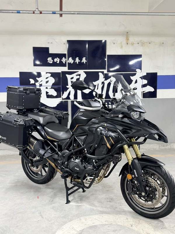 贝纳利 TRK552