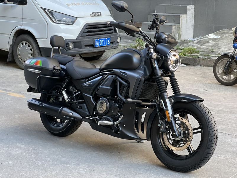 豪爵 TR300