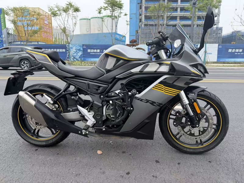 无极 250RR