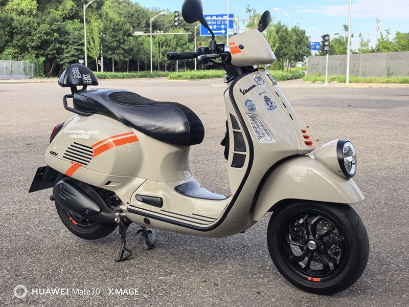 VESPA GTV