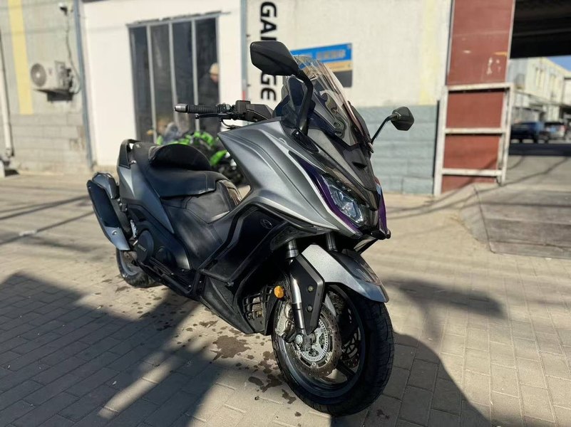 光阳 AK550