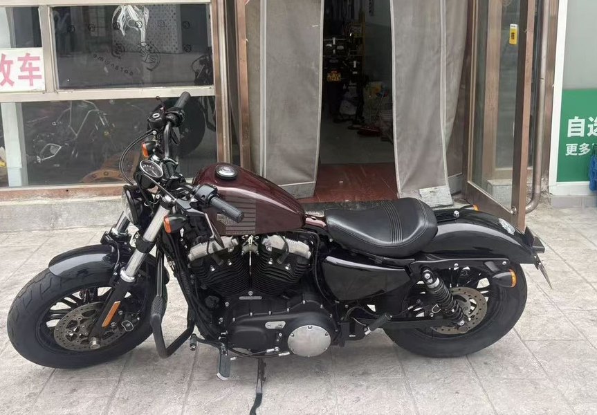 哈雷戴维森 XL1200X Forty-Eight