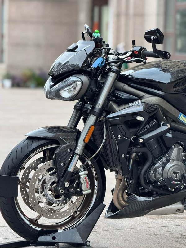 凯旋 Street Triple 765