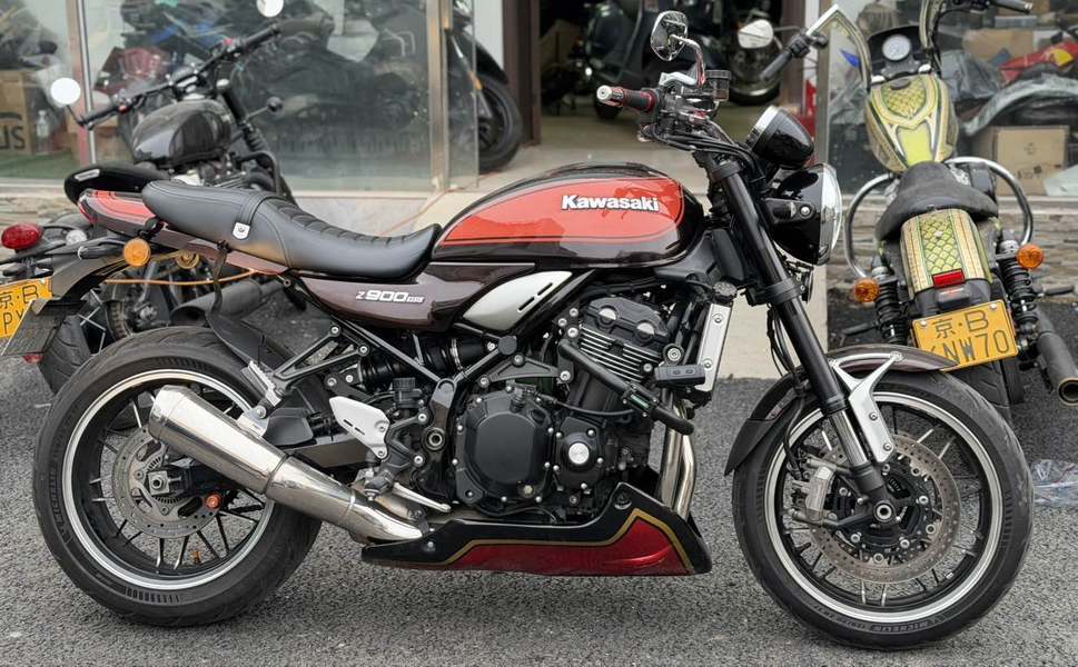 川崎 Z900RS
