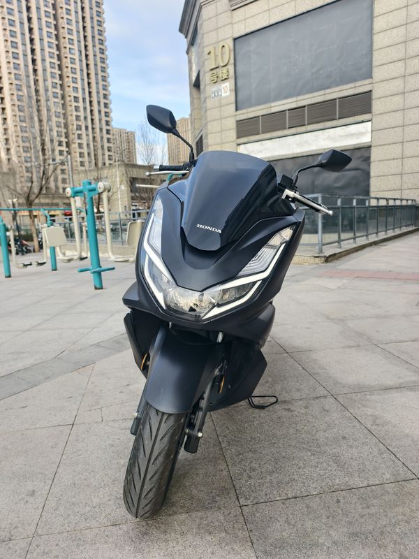 五羊本田 PCX