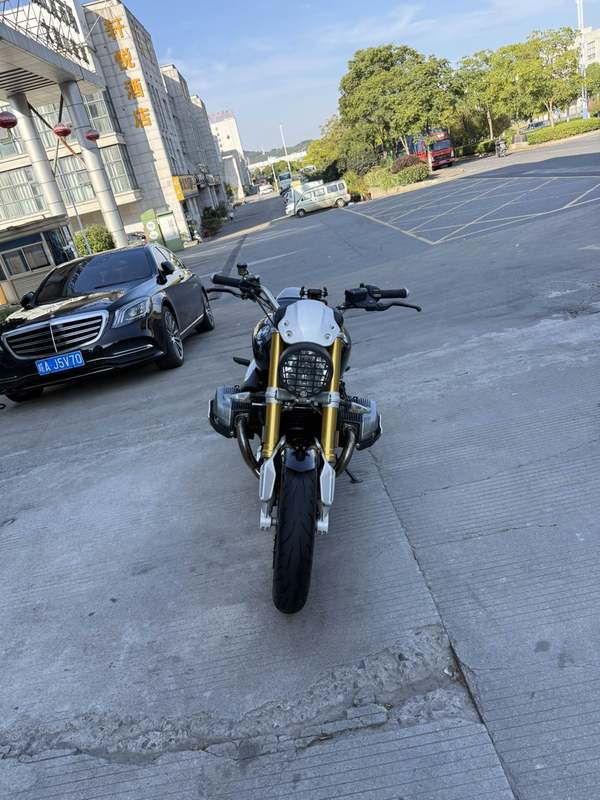 宝马 R NineT